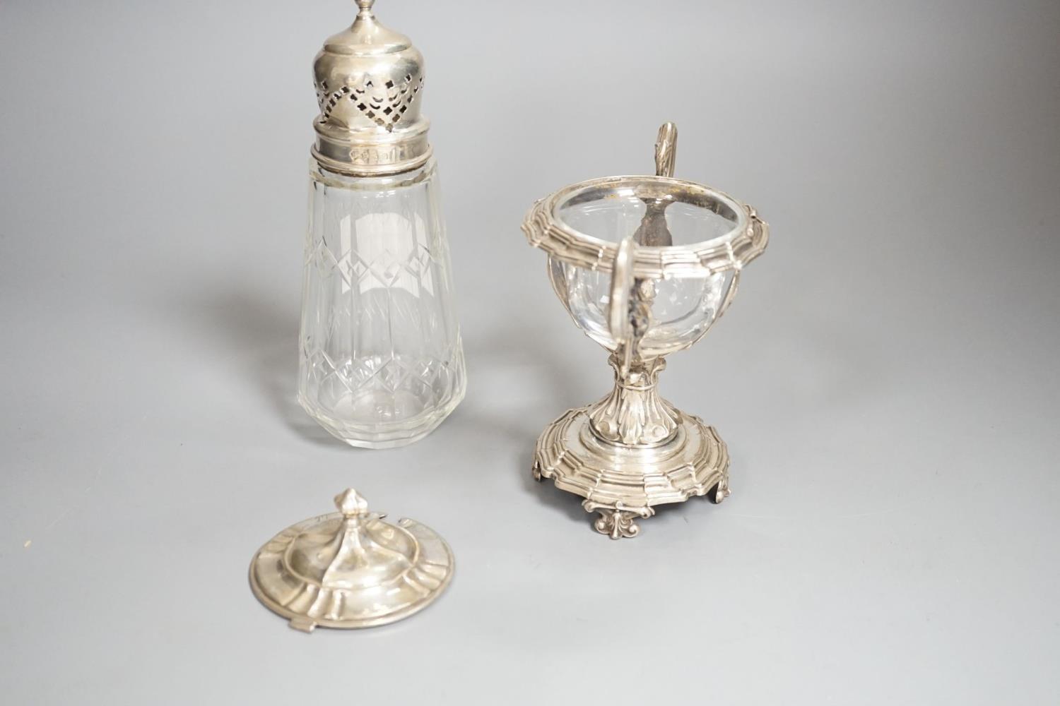 A George V silver mounted glass caster and a continental silver mustard pot frame (the latter a.f) - Image 5 of 5