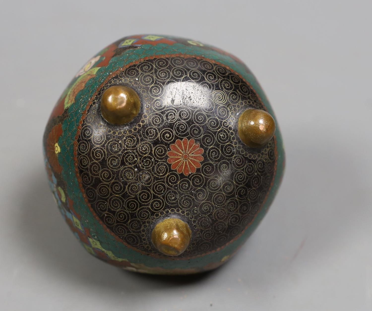 A small Japanese cloisonné enamel censer and cover,10 cms high. - Image 4 of 5