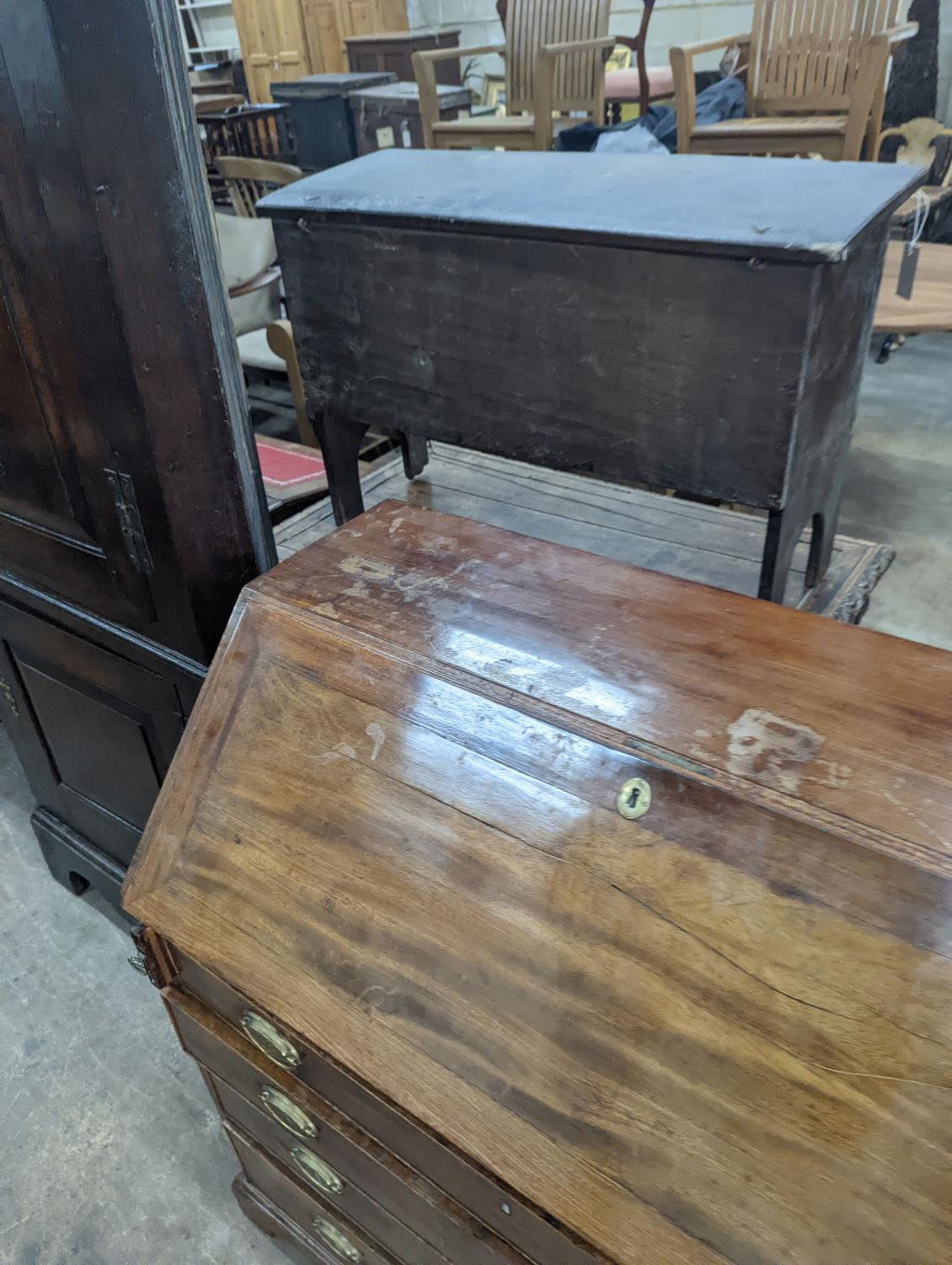 A George III mahogany bureau, width 107cm, depth 54cm, height 104cm - Image 3 of 5