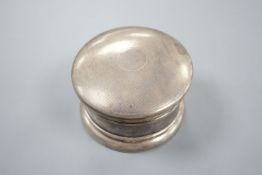 A George VI part engine turned silver circular powder box, A&J Zimmerman, Birmingham, 1937, 9cm.
