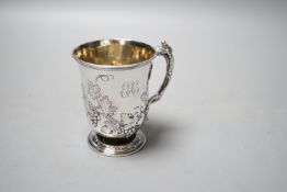 A Victorian embossed silver christening mug, Edward & John Barnard, London, 1856, 9cm, 149 grams.