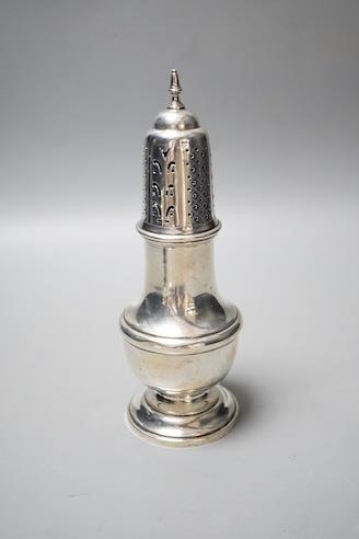 A George V silver baluster sugar caster, Birmingham, 1931, 19.8cm, 4.5oz. - Image 7 of 12