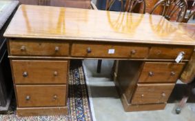 A Victorian mahogany pedestal desk, length 136cm, depth 58cm, height 76cm