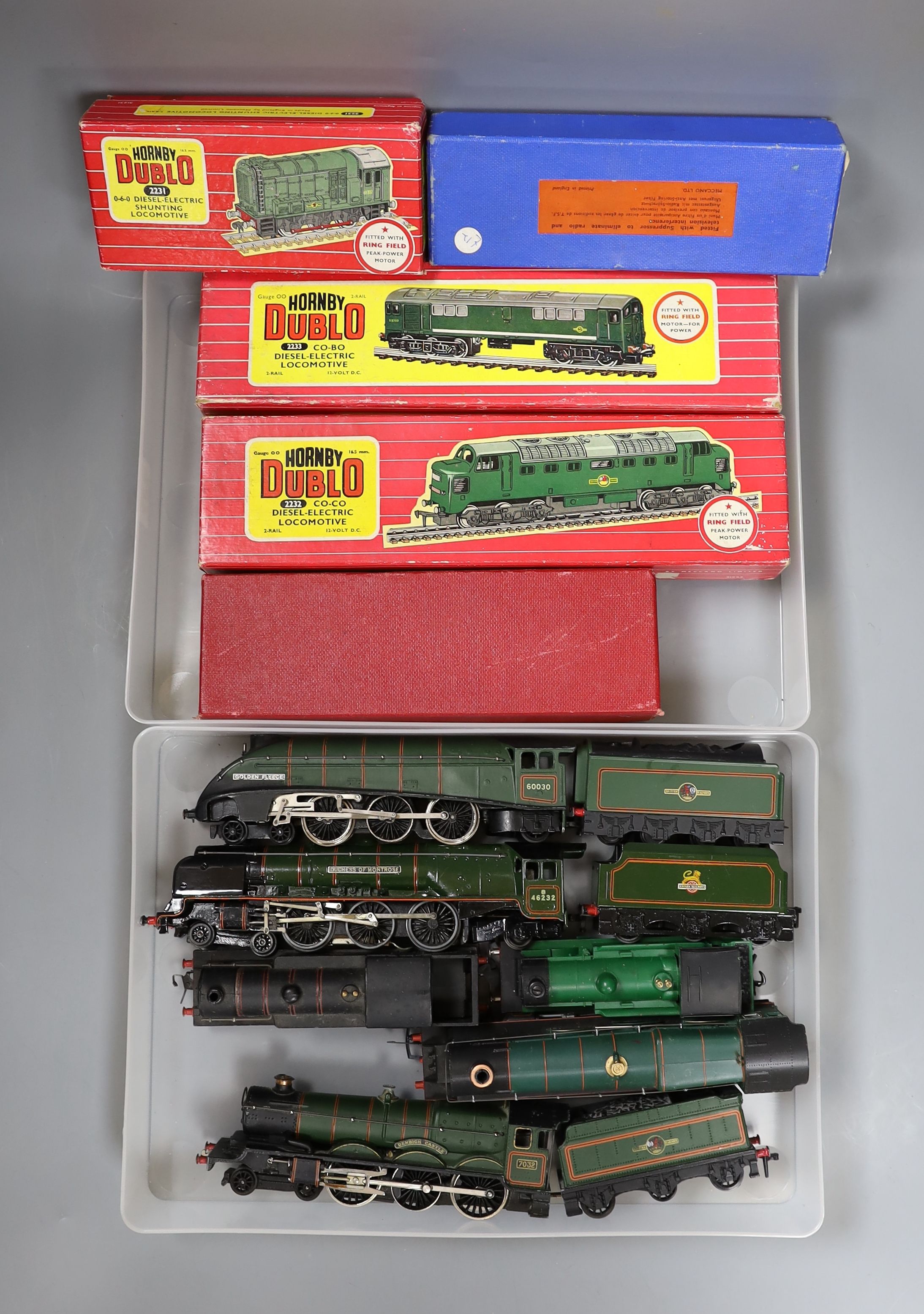 Hornby Dublo locomotives- boxed 2233 Co-Bo Diesel electric, 2232 Co-Co diesel electric, 2231