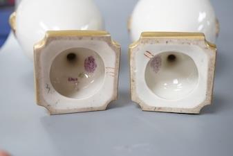 A pair of Royal Worcester flower painted vases, signed Cole 17cm - Image 4 of 5