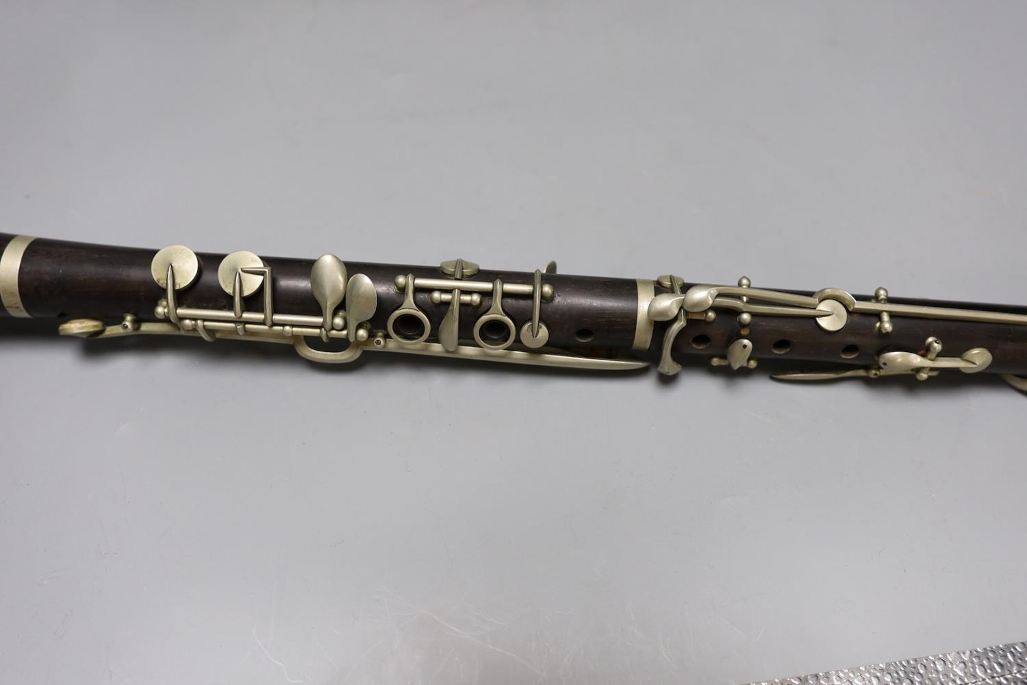 A ‘Superior Class’ Hawkes & Son clarinet and a cased Rampone and Cazzani ‘Judson’ ’ clarinet,67 cm - Image 7 of 10