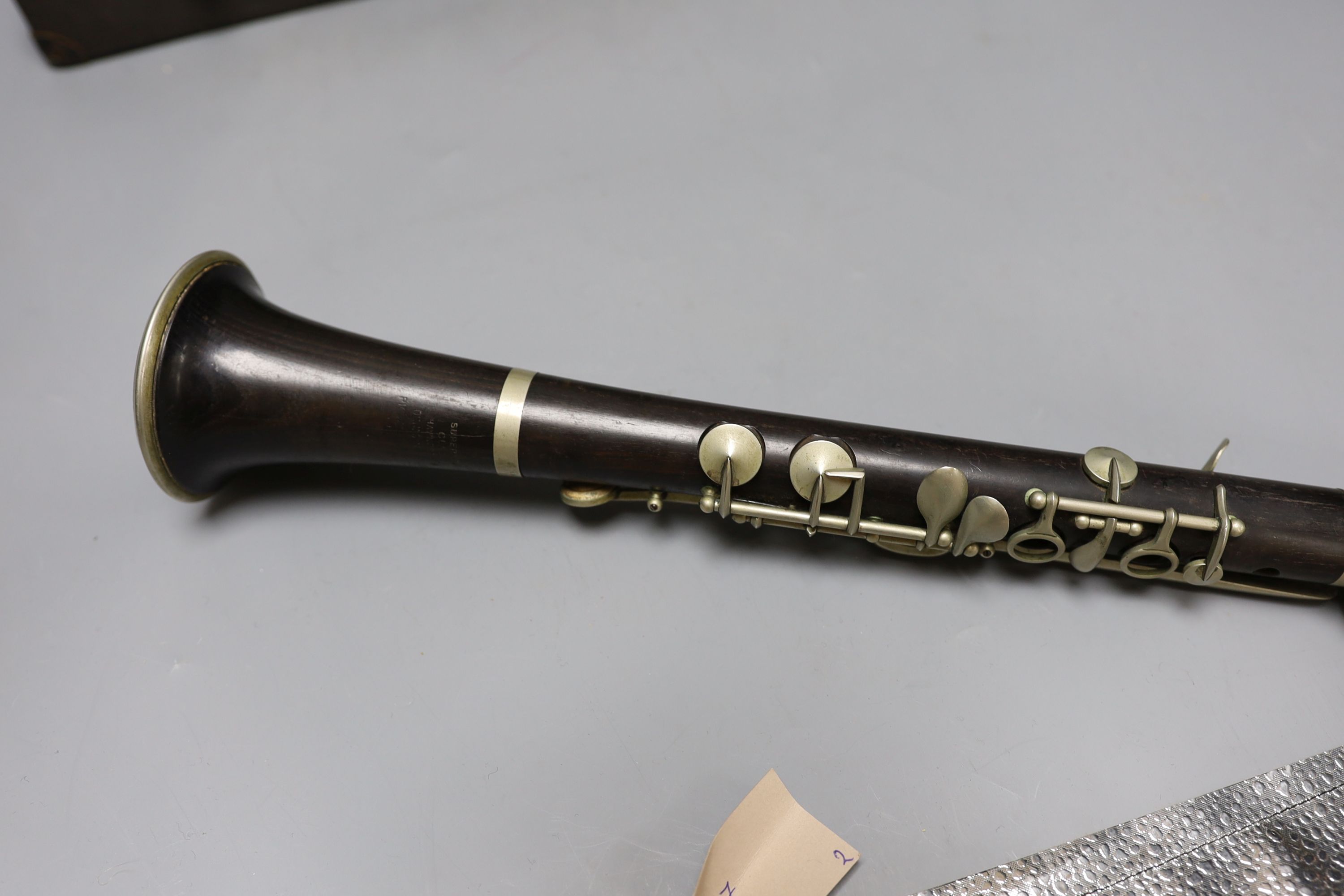 A ‘Superior Class’ Hawkes & Son clarinet and a cased Rampone and Cazzani ‘Judson’ ’ clarinet,67 cm - Image 6 of 10