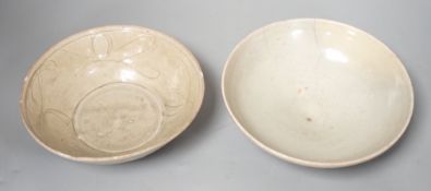 Two Chinese celadon bowls, Song Dynasty, largest 19cm