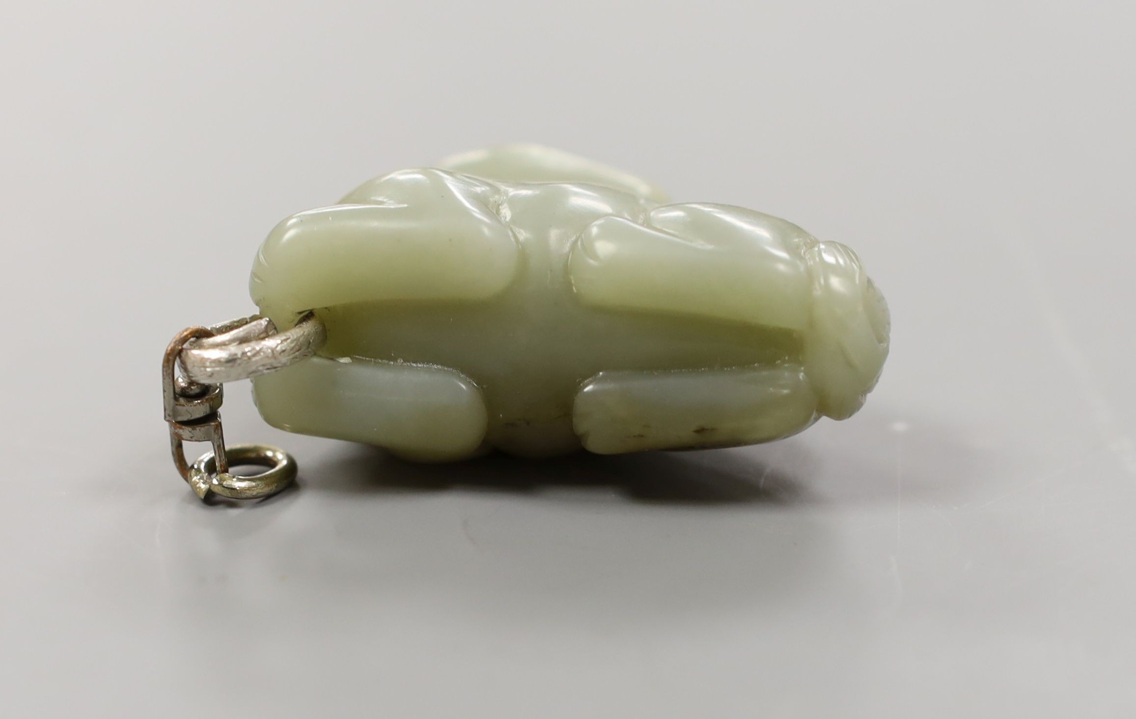A Chinese carved jade lion-dog 5.5cm - Image 4 of 4