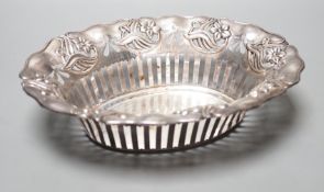 A late Victorian pierced silver oval bowl, Walker & Hall, Sheffield, 1895, 25.4cm, 7.5oz.