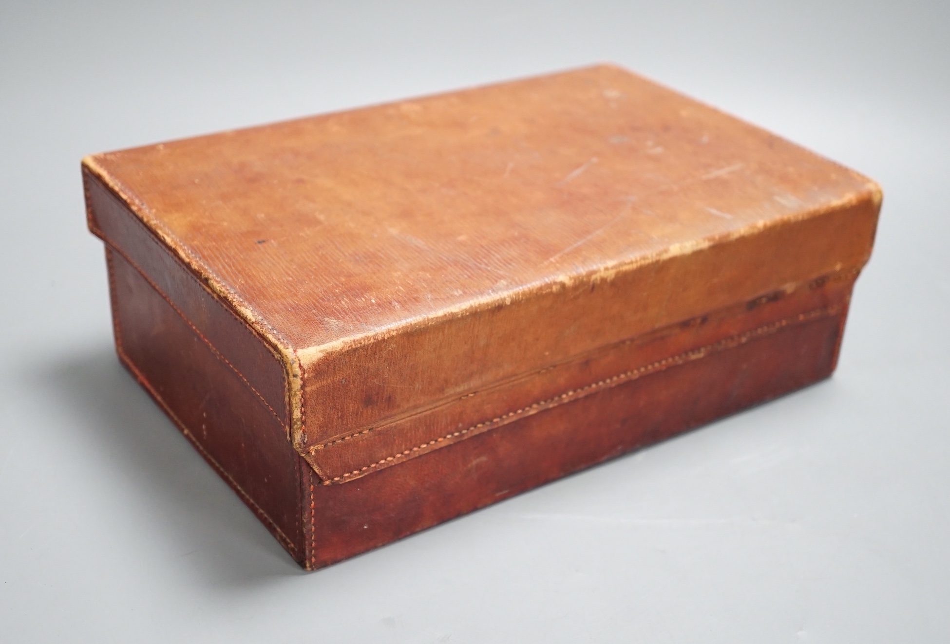 A Vintage Asprey red leather case, 28cm - Image 3 of 4