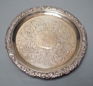 A George IV engraved silver waiter, Emes & Barnard, London, 1825, 17.7cm, 7.5oz.