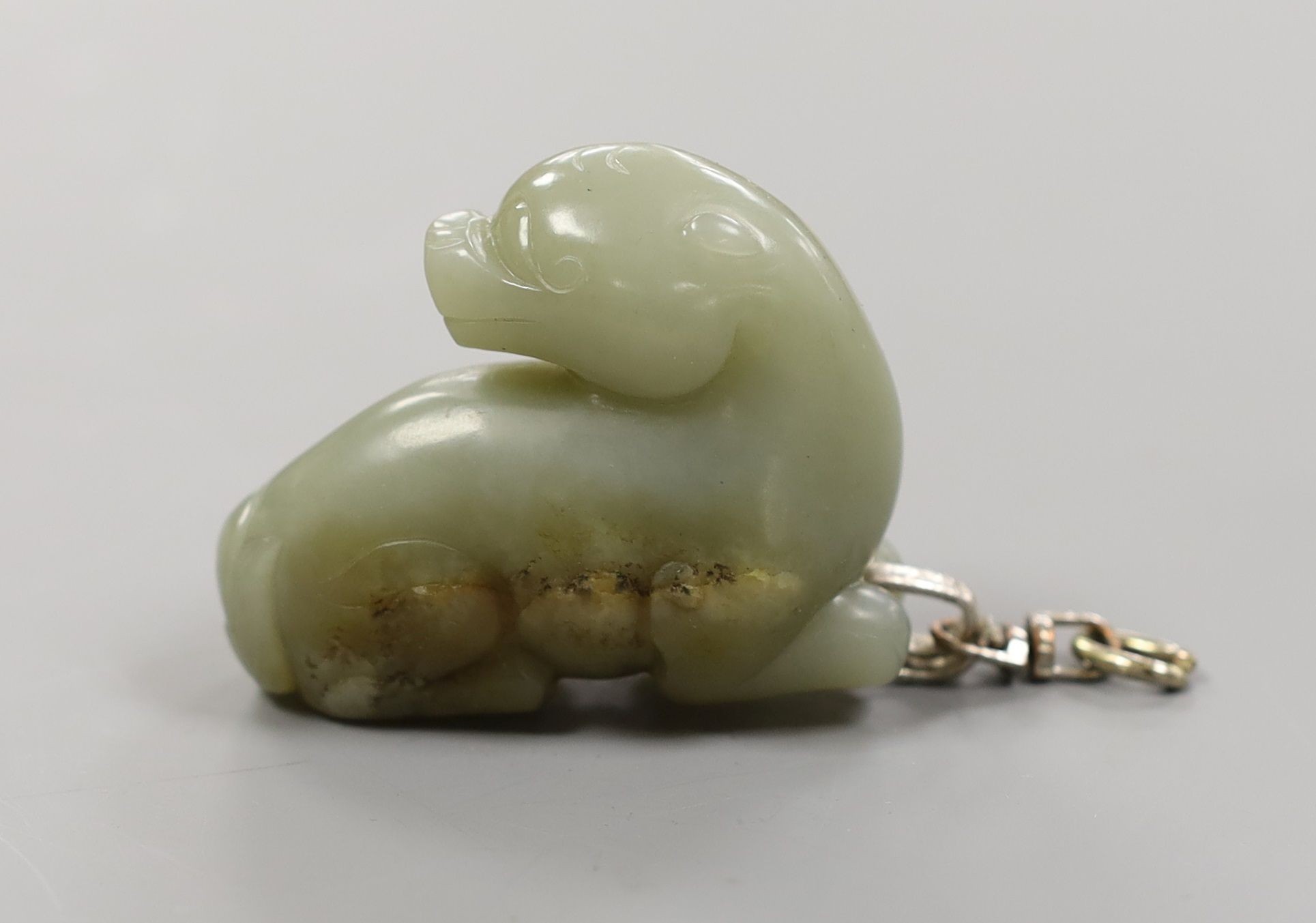 A Chinese carved jade lion-dog 5.5cm - Image 2 of 4
