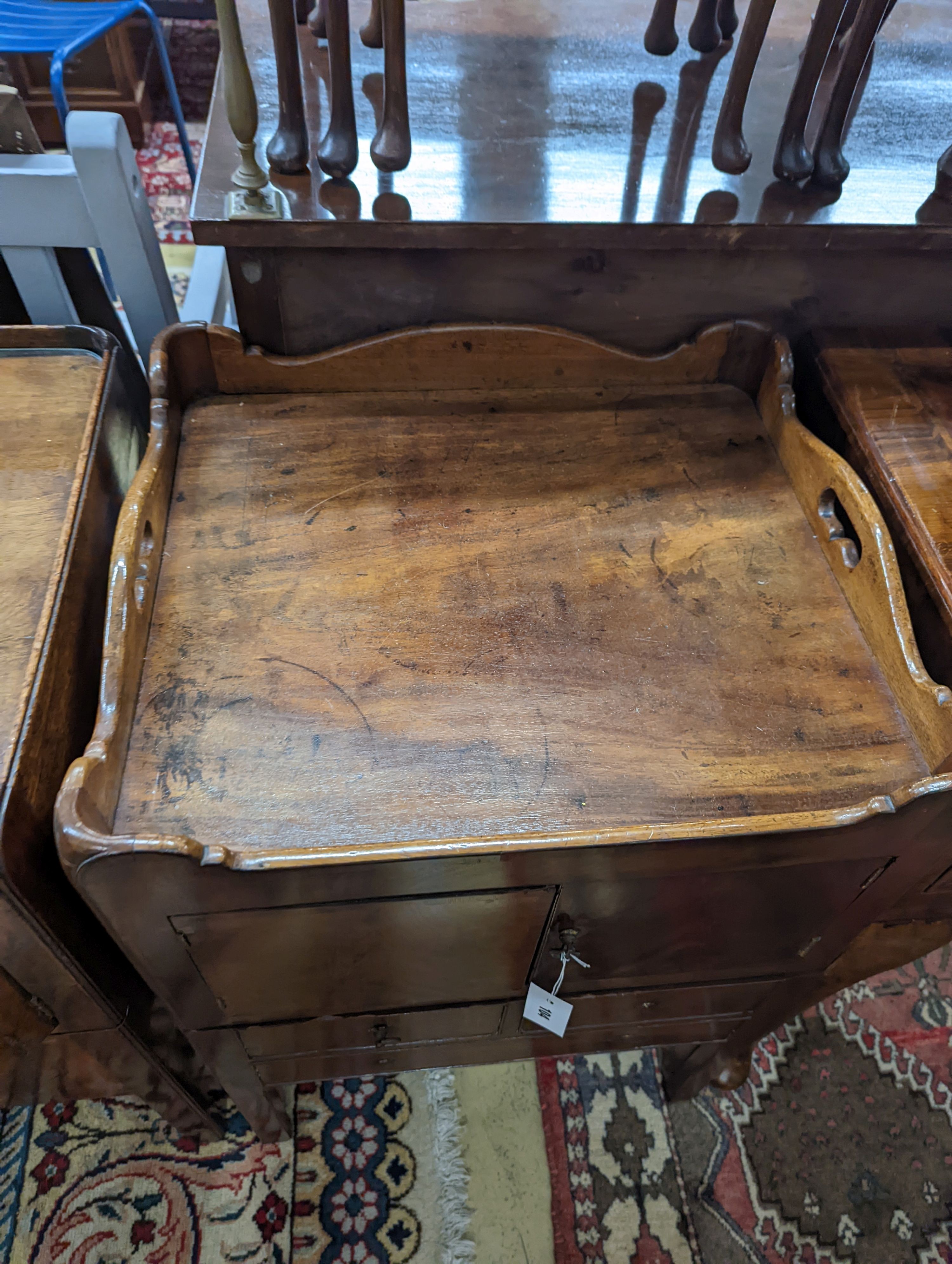 A George III mahogany tray top bedside cabinet, width 51cm, depth 46cm, height 77cm - Image 2 of 4