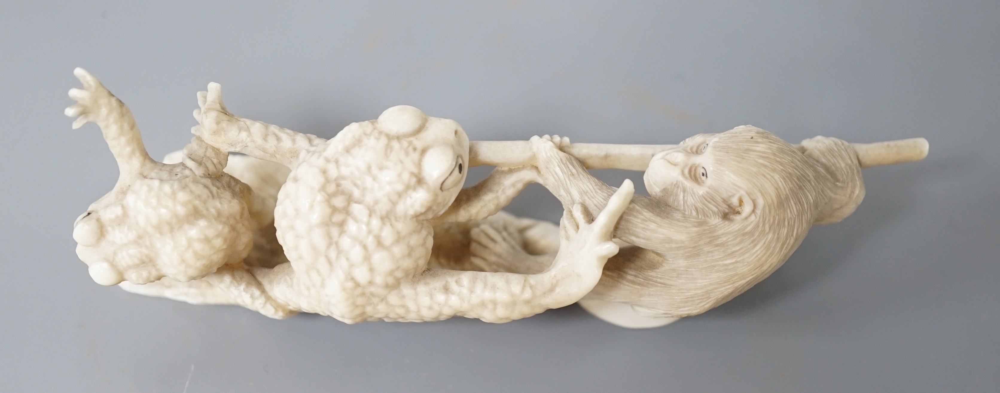 A Japanese ivory okimono of a monkey and toads, Meiji period, 12cm - Image 4 of 5