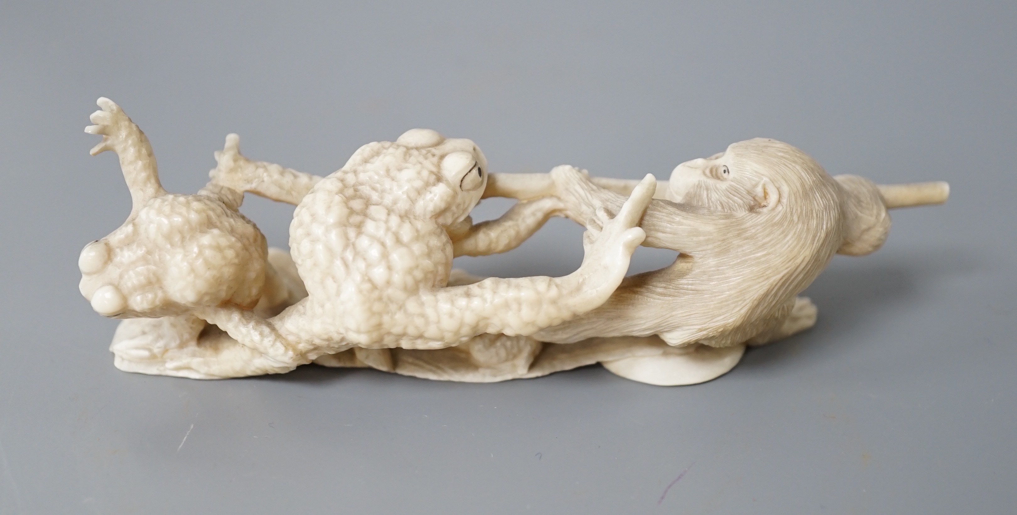 A Japanese ivory okimono of a monkey and toads, Meiji period, 12cm - Image 3 of 5