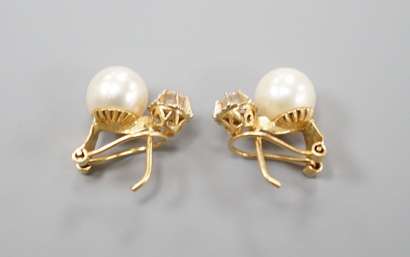 A modern pair of Italian 750 yellow meta, culture pearl and diamond set earrings, 14mm, gross weight - Image 3 of 3