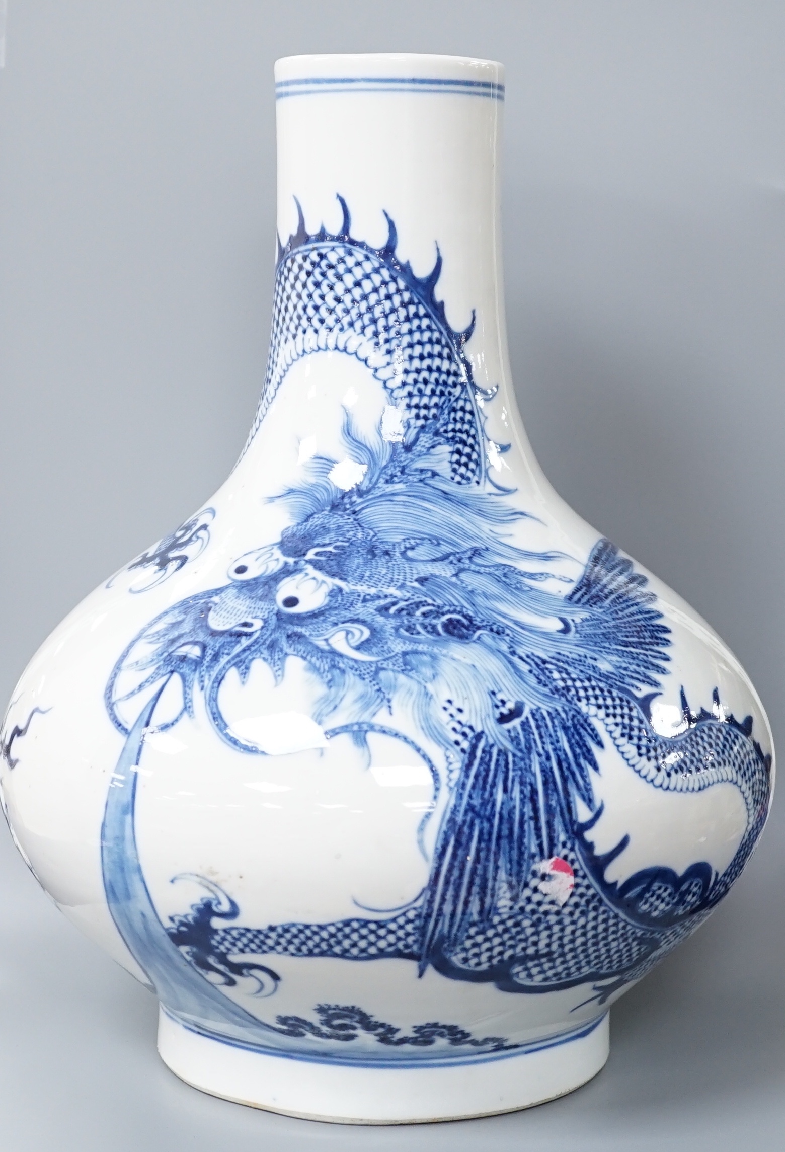 A Chinese blue and white ‘dragon’ bottle vase 32cm - Image 2 of 7