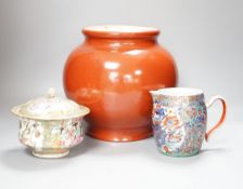 A 19th century Chinese famille rose pot and cover, 15cm diam., together with a decorative Chinese