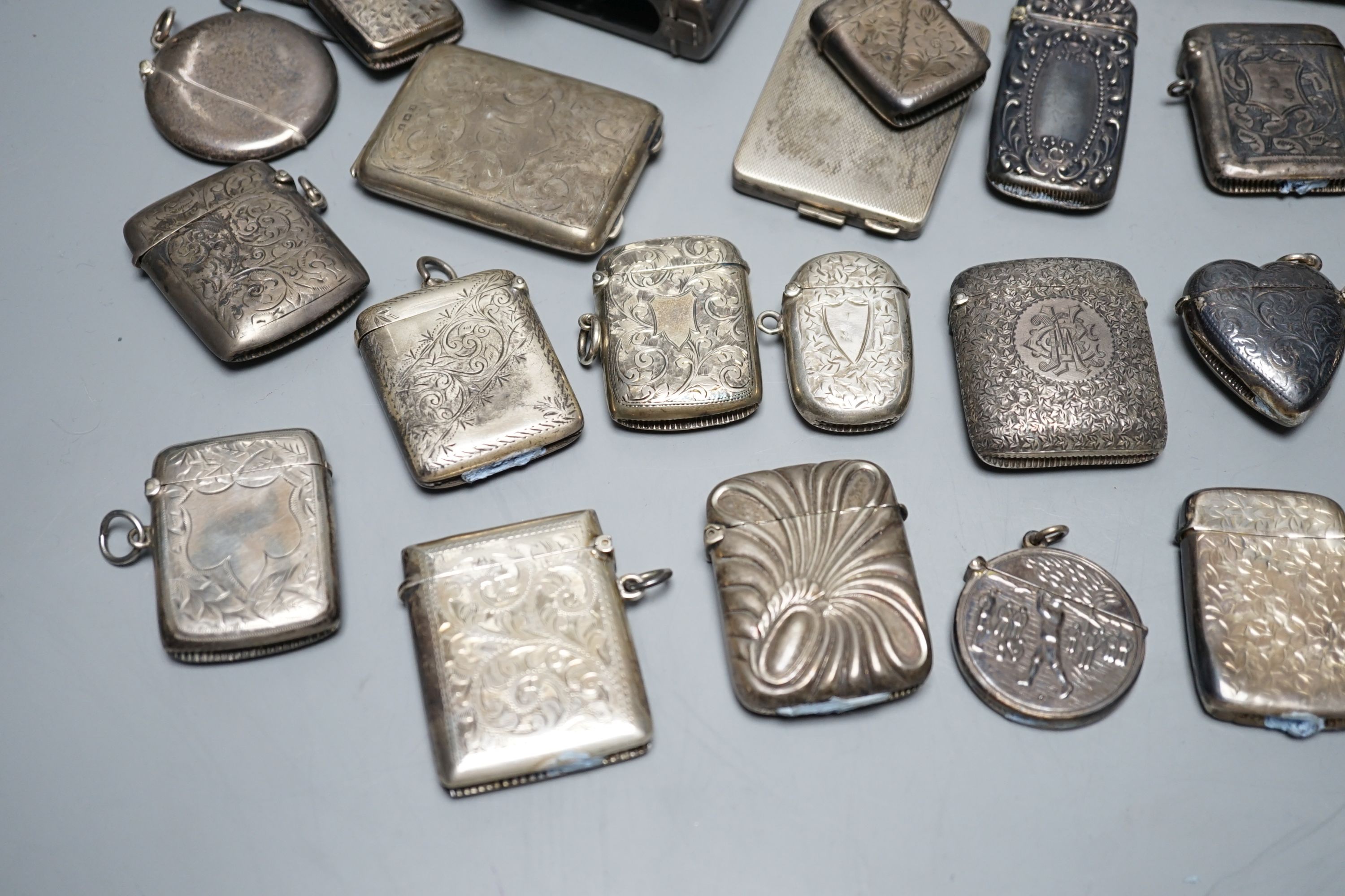 A collection of twenty six assorted mainly early 20th century silver or white metal vesta cases, - Image 2 of 8