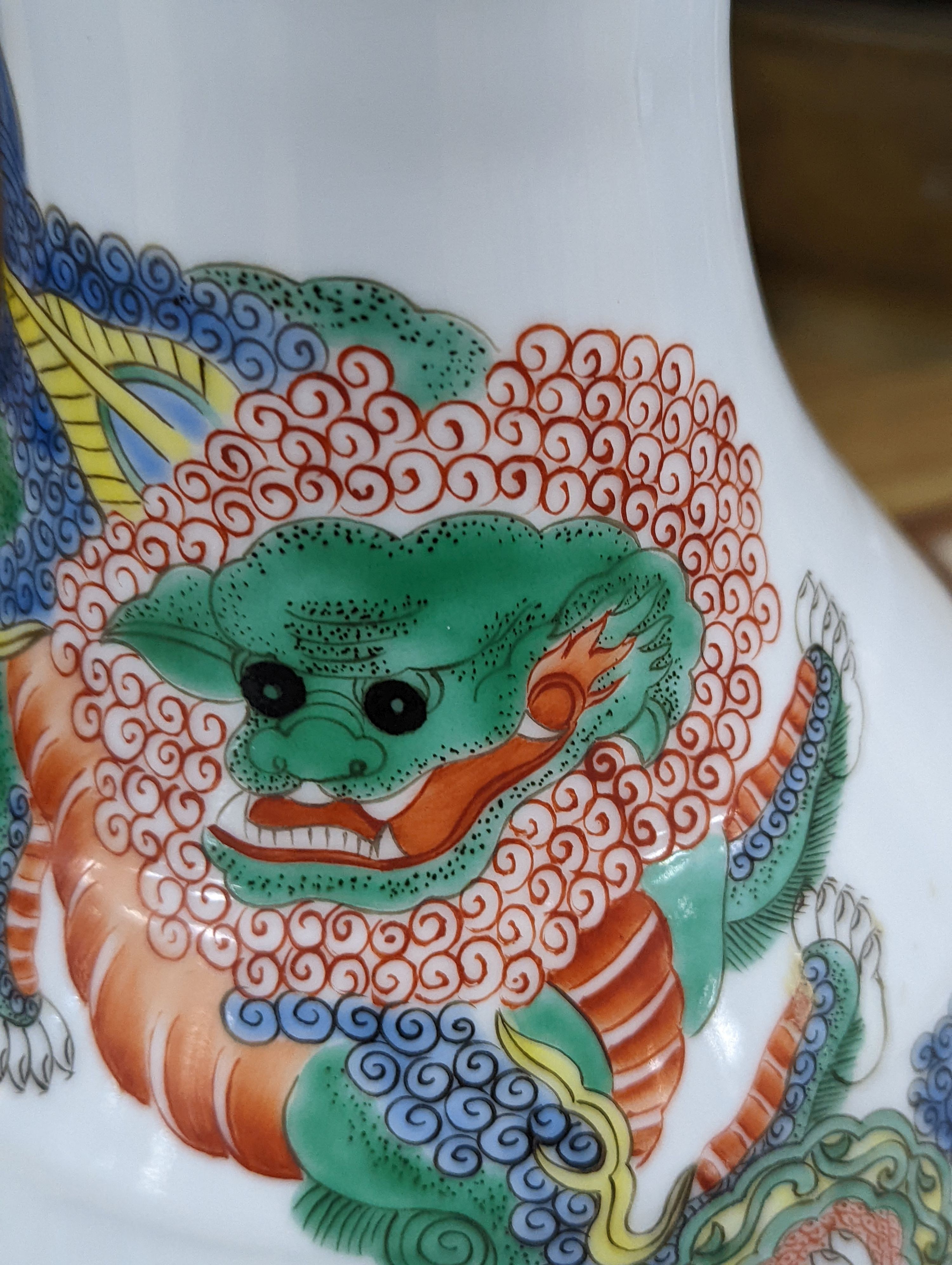 A Chinese famille verte pear-shaped ‘Buddhist lion’ vase, on stand, 32 cms high not including stand - Image 7 of 19