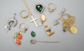 Assorted small jewellery including two 9ct rings, a 9ct cross pendant on a gilt metal chain, (9ct