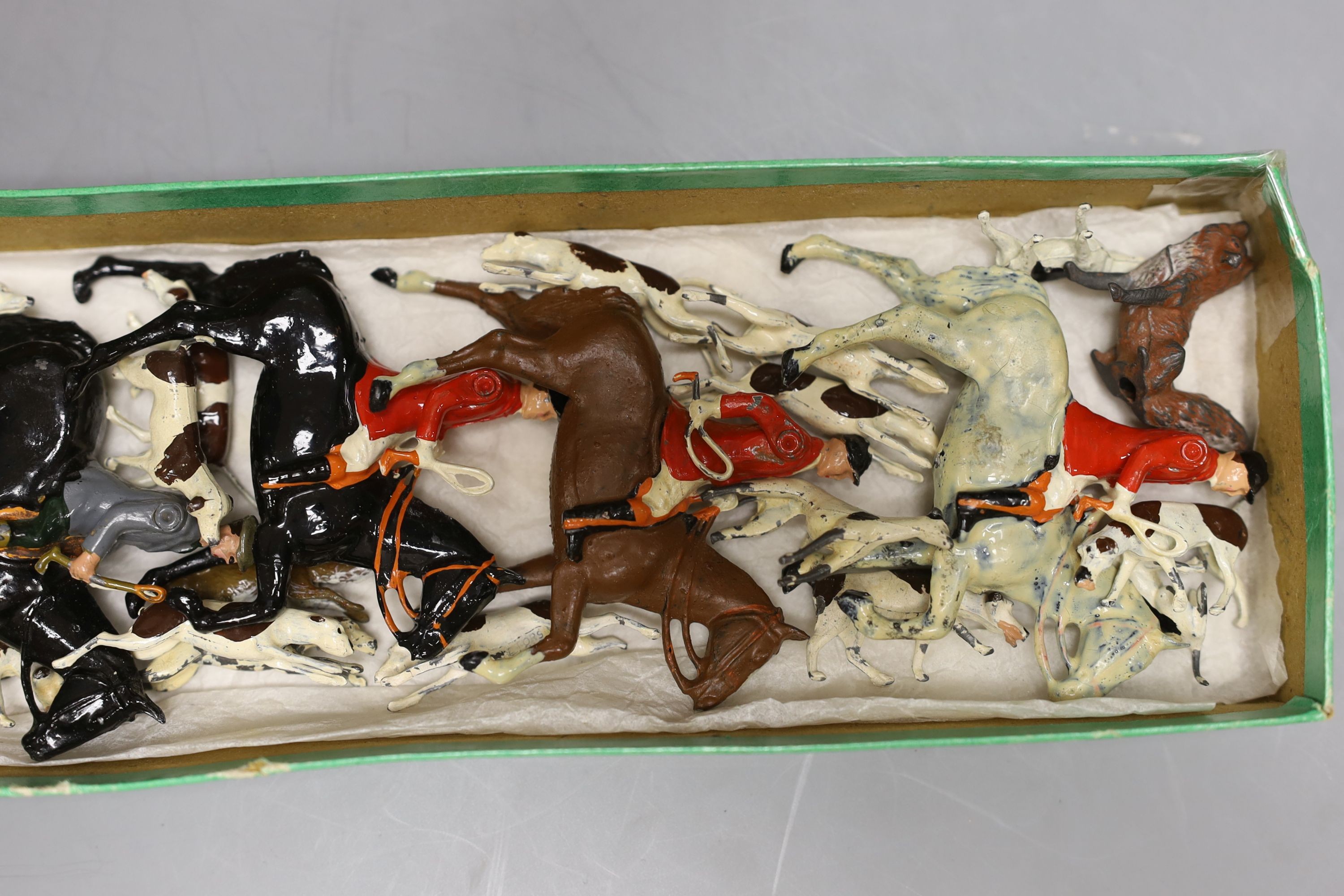 Britains farmyard animals and a box of model hunting series, zoo animals etc - Image 6 of 6