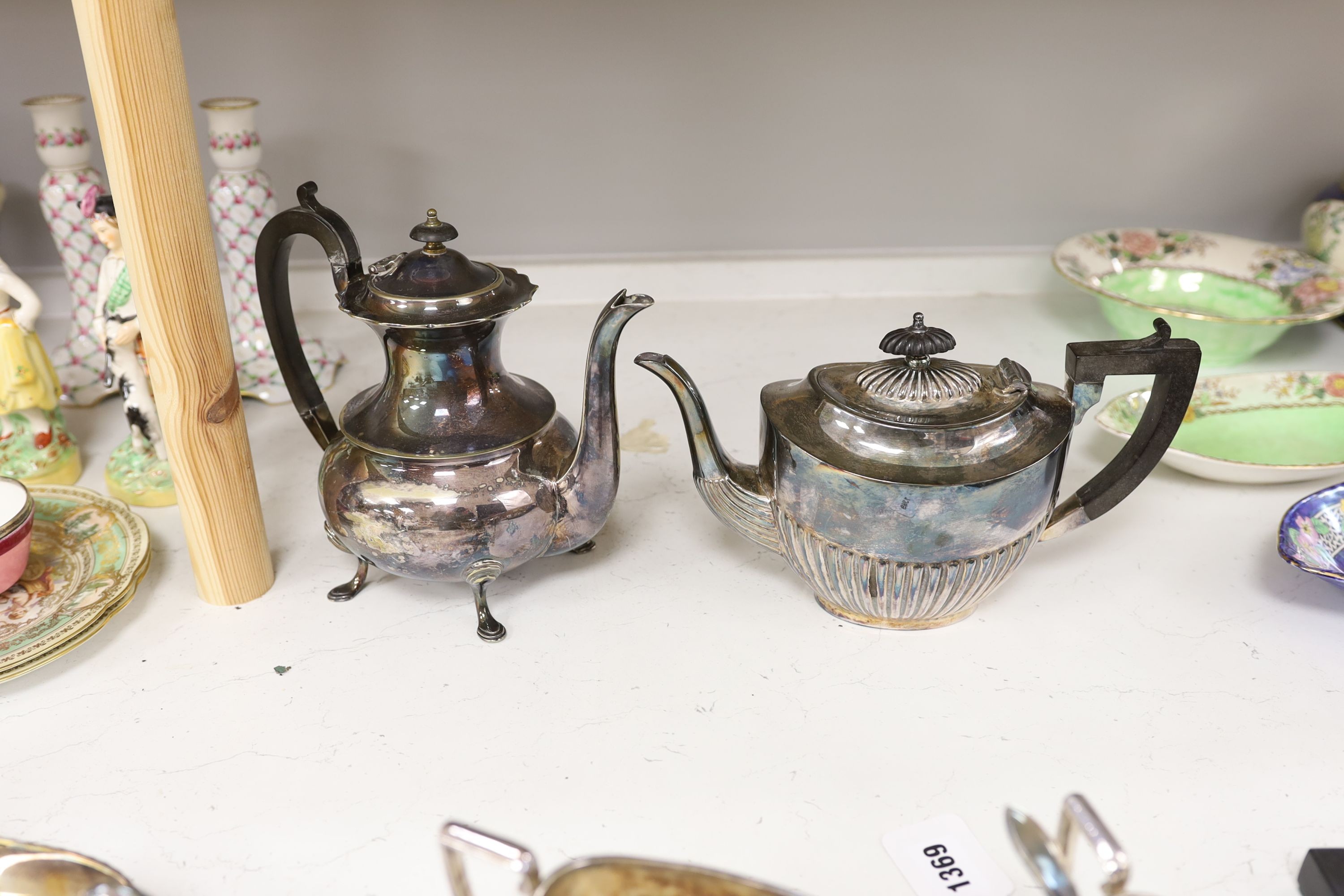 A silver plated 3 piece tea set and other plated wares - Image 6 of 6