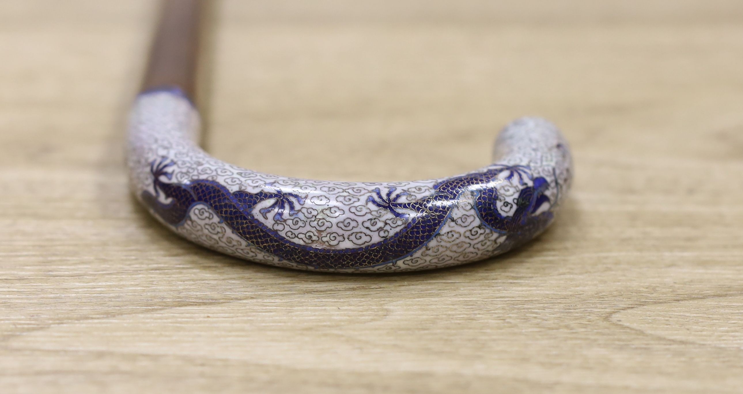 A 19th / 20th century Chinese walking stick with cloisonne handle with five claw dragon - Image 3 of 4