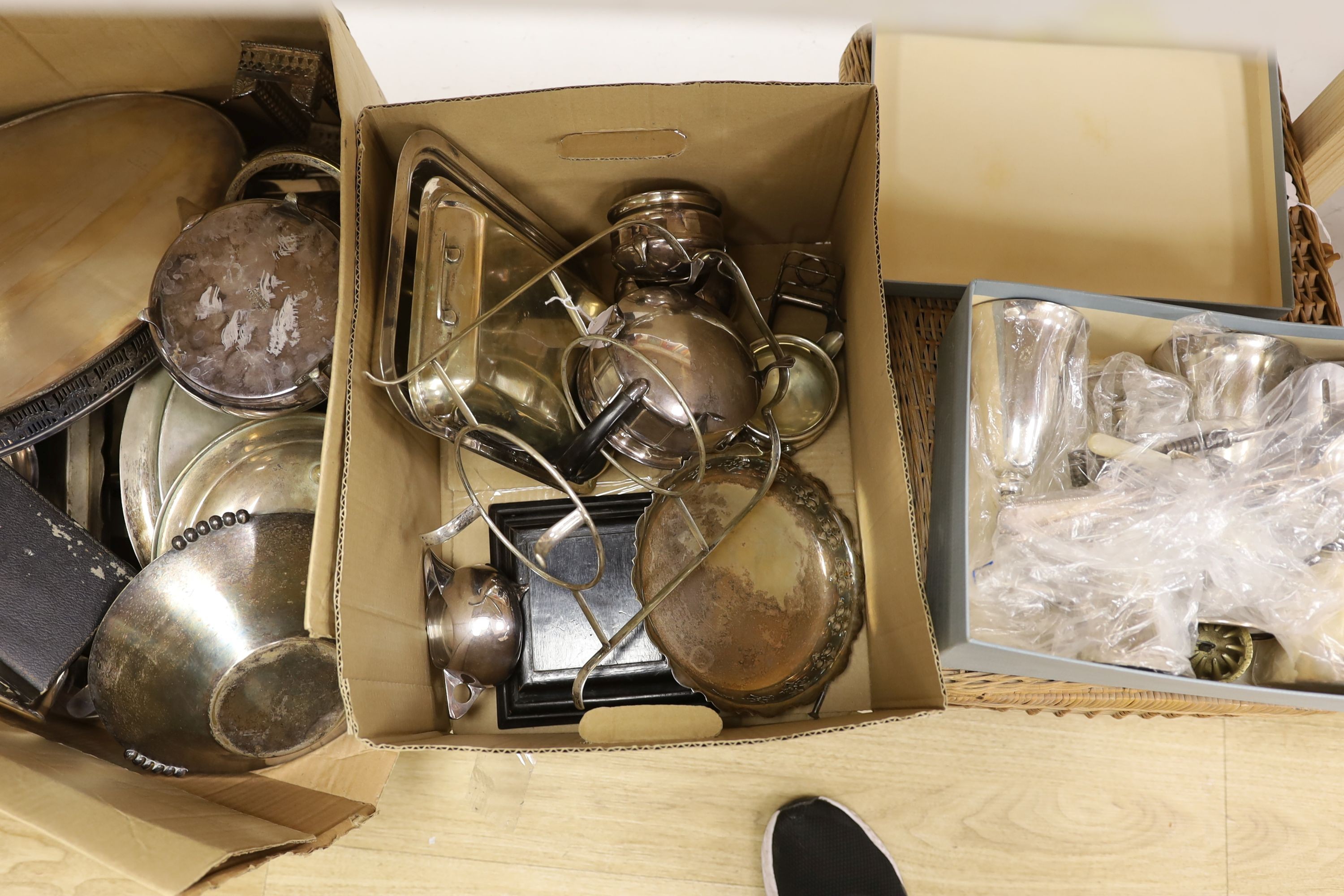 Two boxes of mixed silver plate - Image 3 of 4