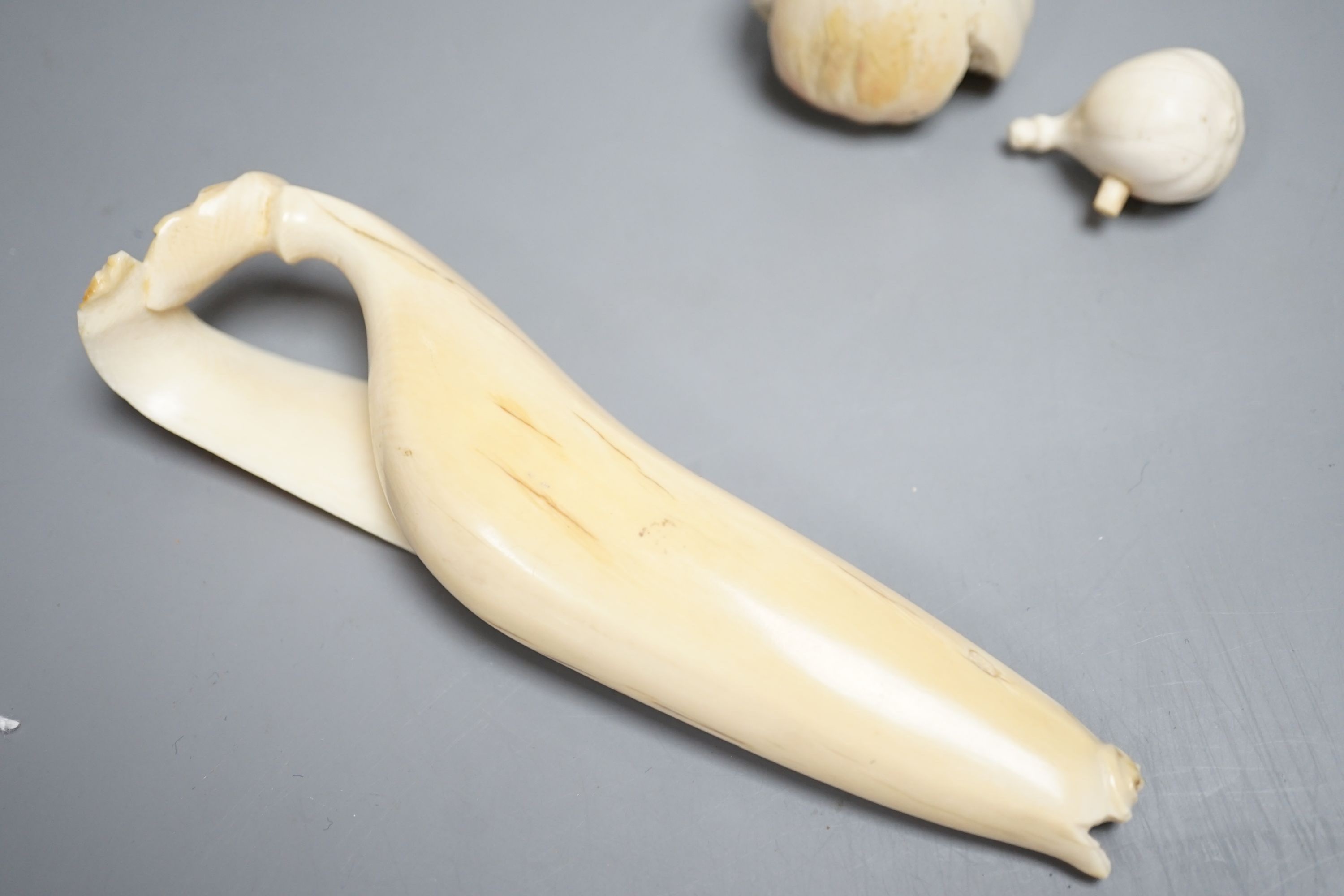 A Japanese ivory model of a partially peeled banana and an ivory model of figs, early 20th - Image 4 of 5
