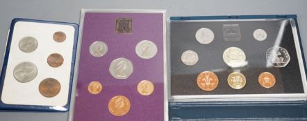 A group of UK proof and UNC coins