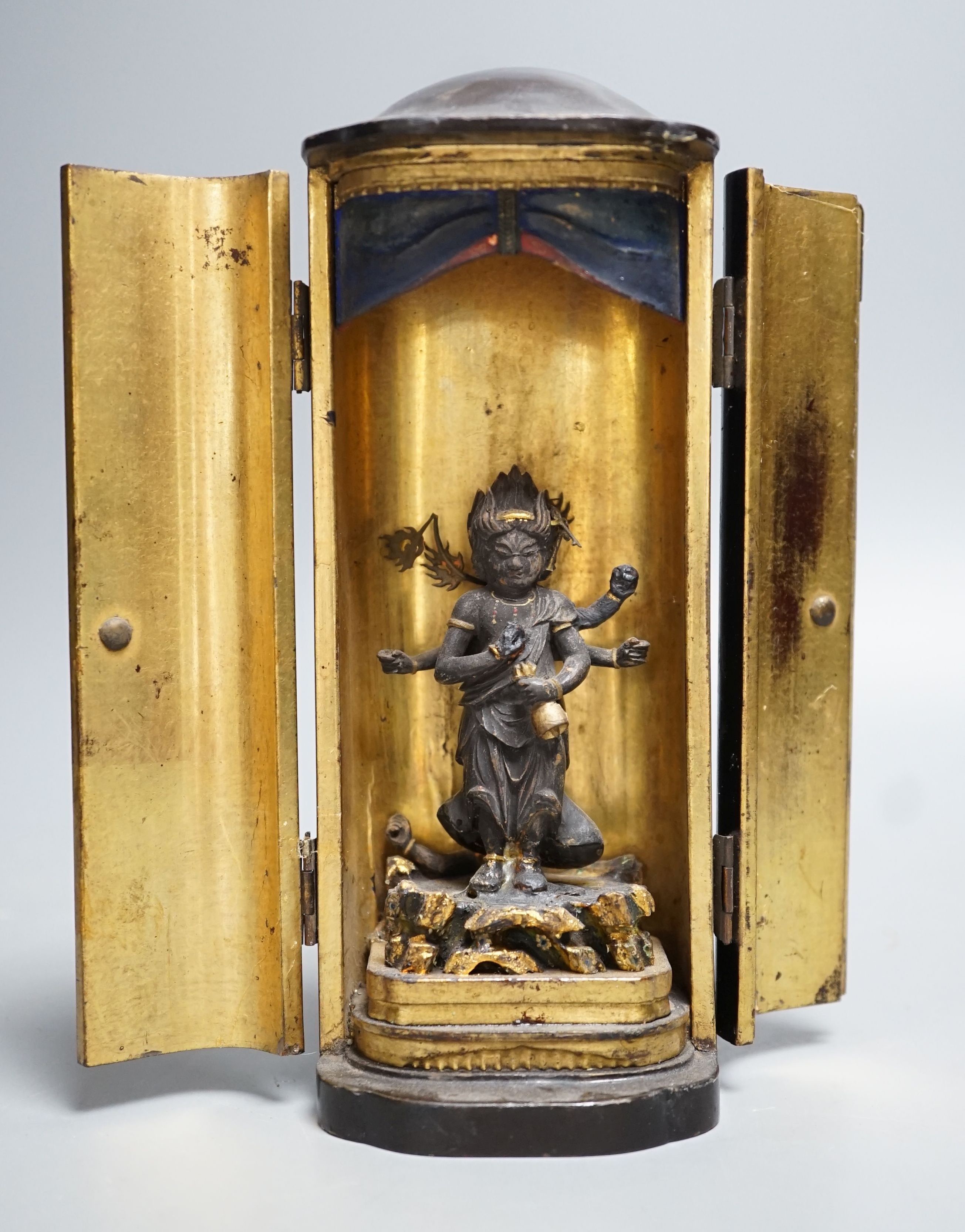 A Japanese lacquer zushi (portable shrine), 19th century 17cm