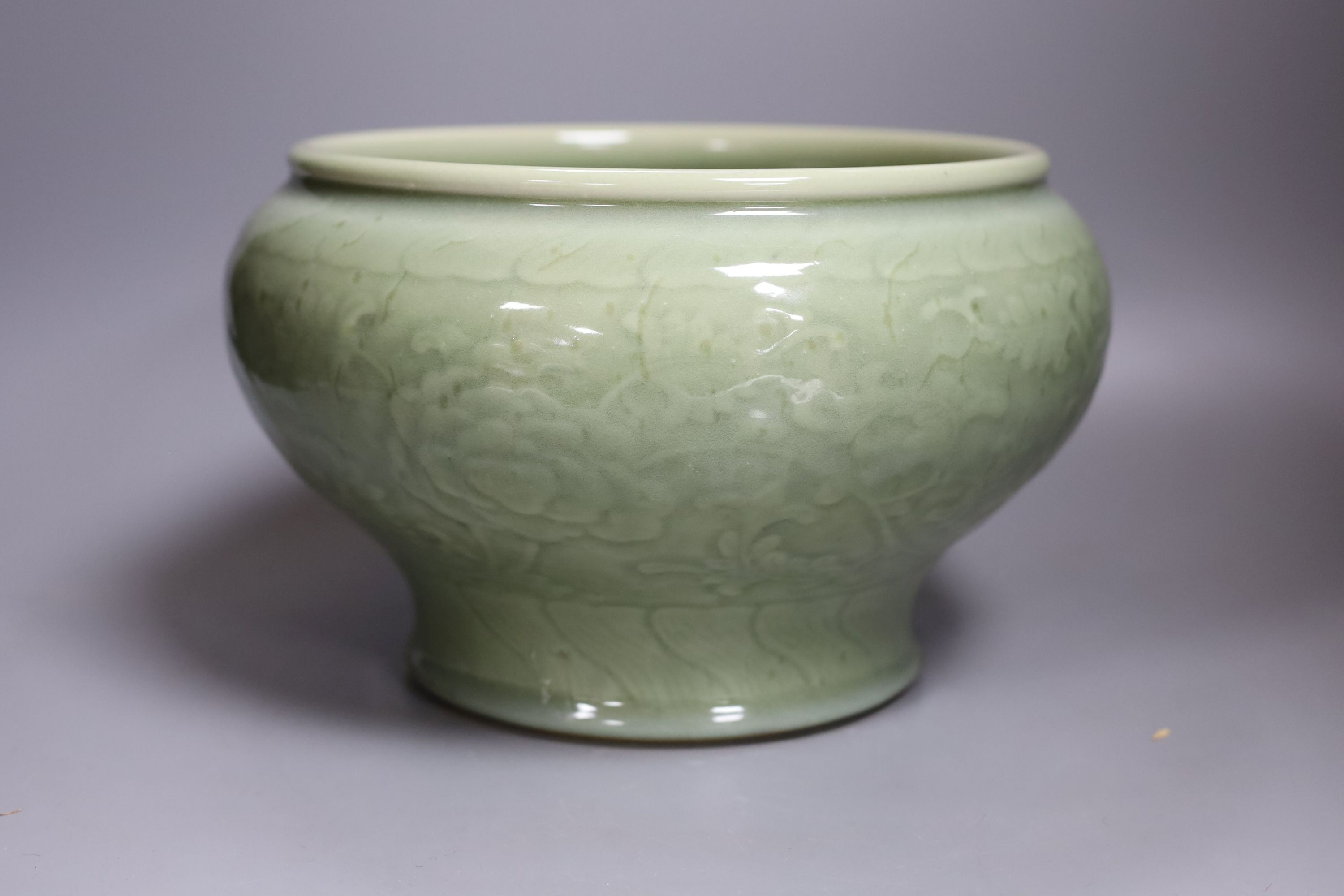 A Chinese celadon fish bowl - 17.5cm tall - Image 2 of 3