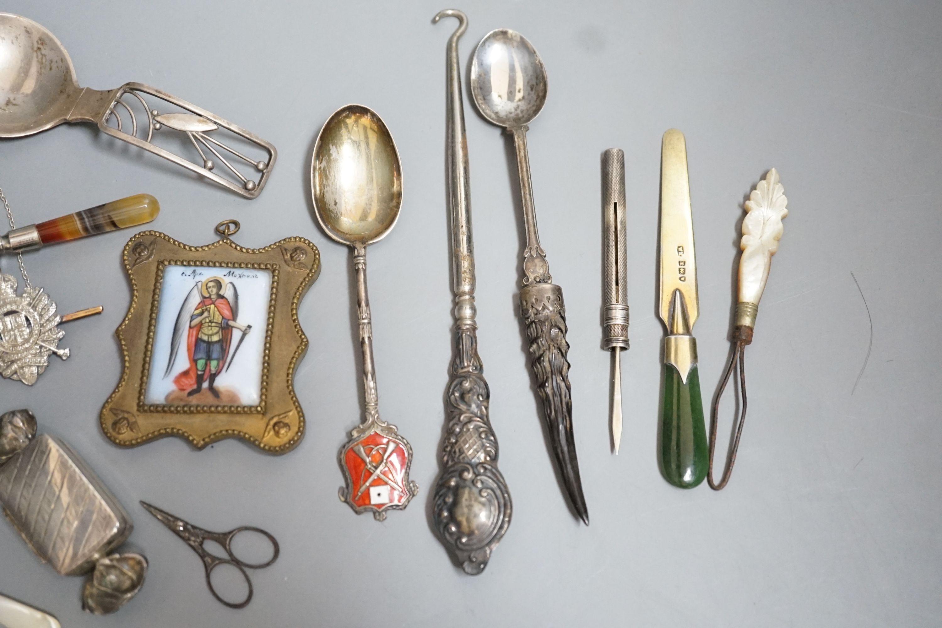 Sundry small silver etc. including a Danish sterling caddy spoon, by Franz Hingelberg, 9.7cm, - Image 2 of 4