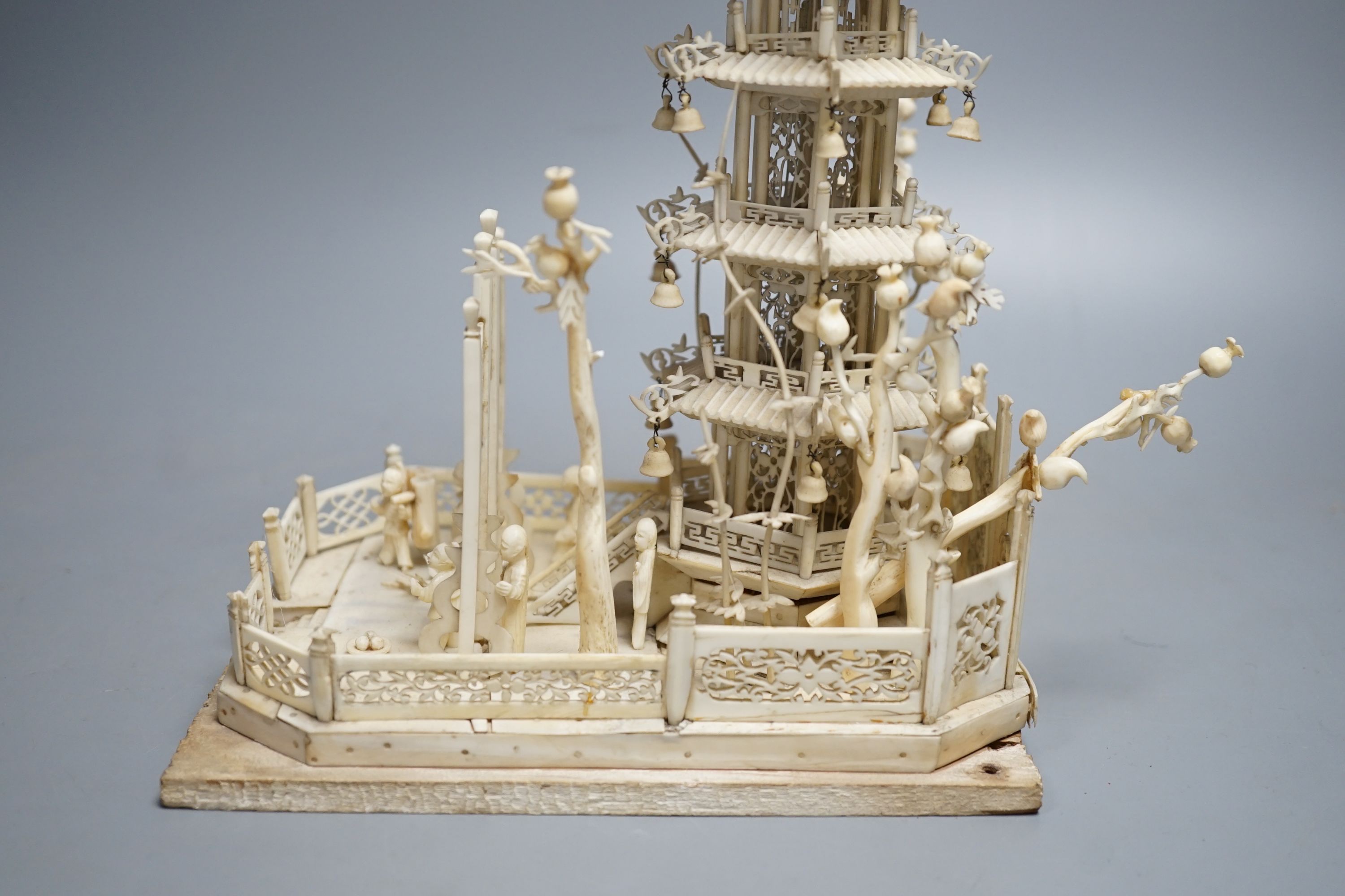 An early 19th century century Chinese carved ivory model of a seven-tiered pagoda 33cm - Image 3 of 6