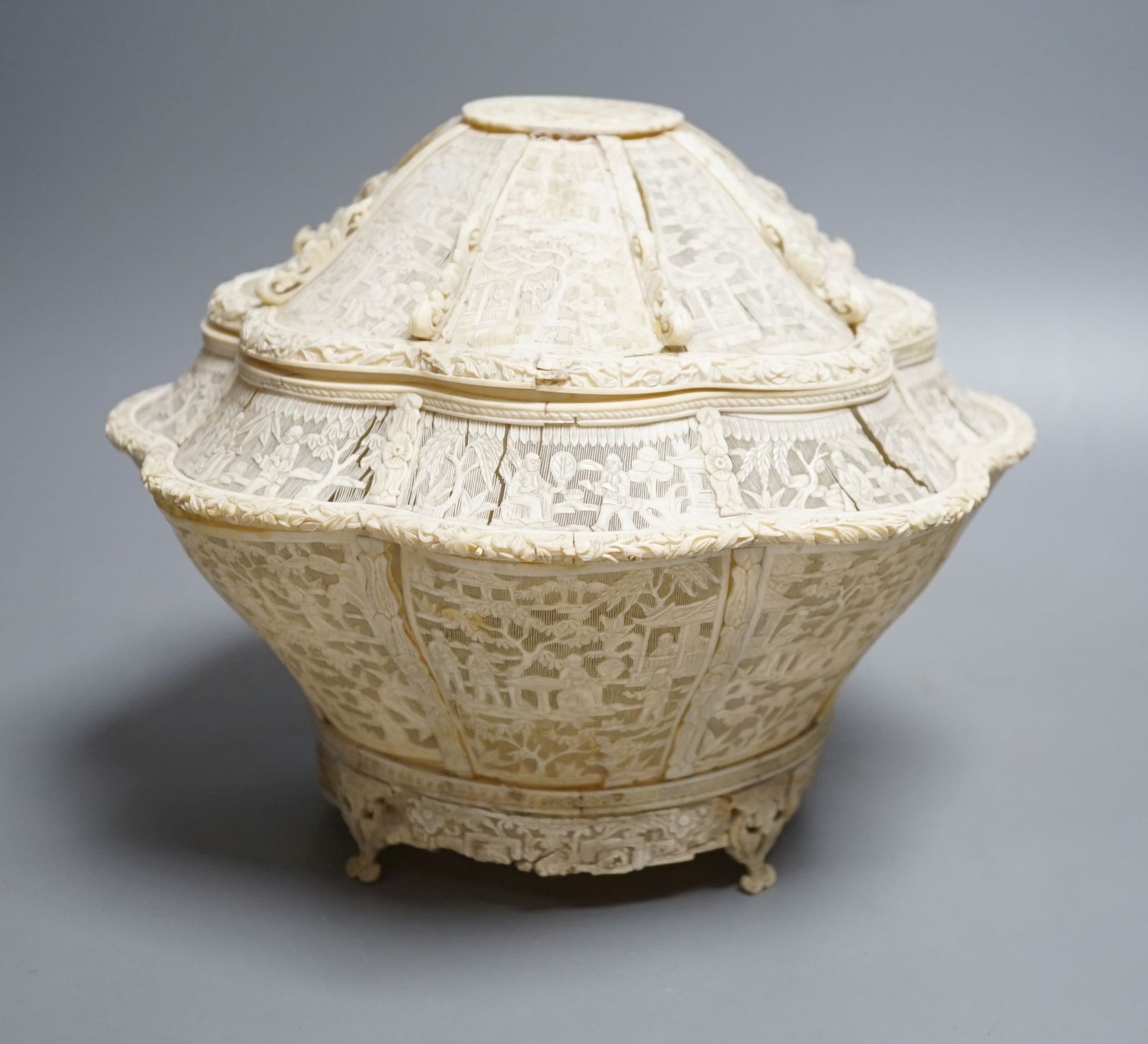 A Chinese finely pierced ivory lobed box and cover, circa 1800, 22cm