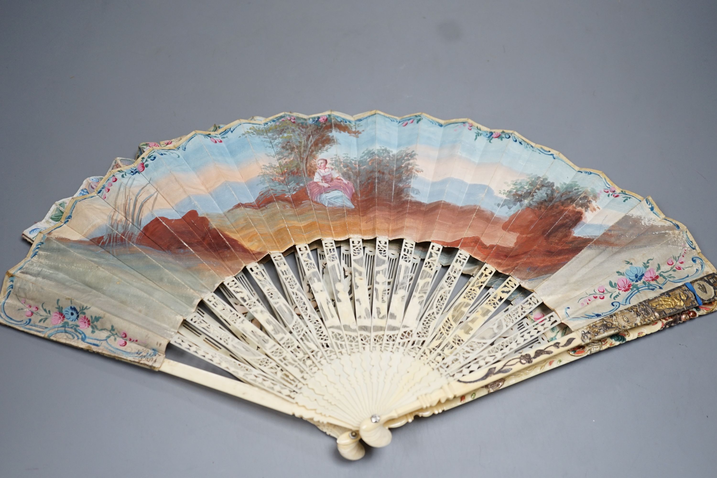 Two late 18th/early 19th century French gilded and silvered ivory and painted paper leaf fans - Image 9 of 9