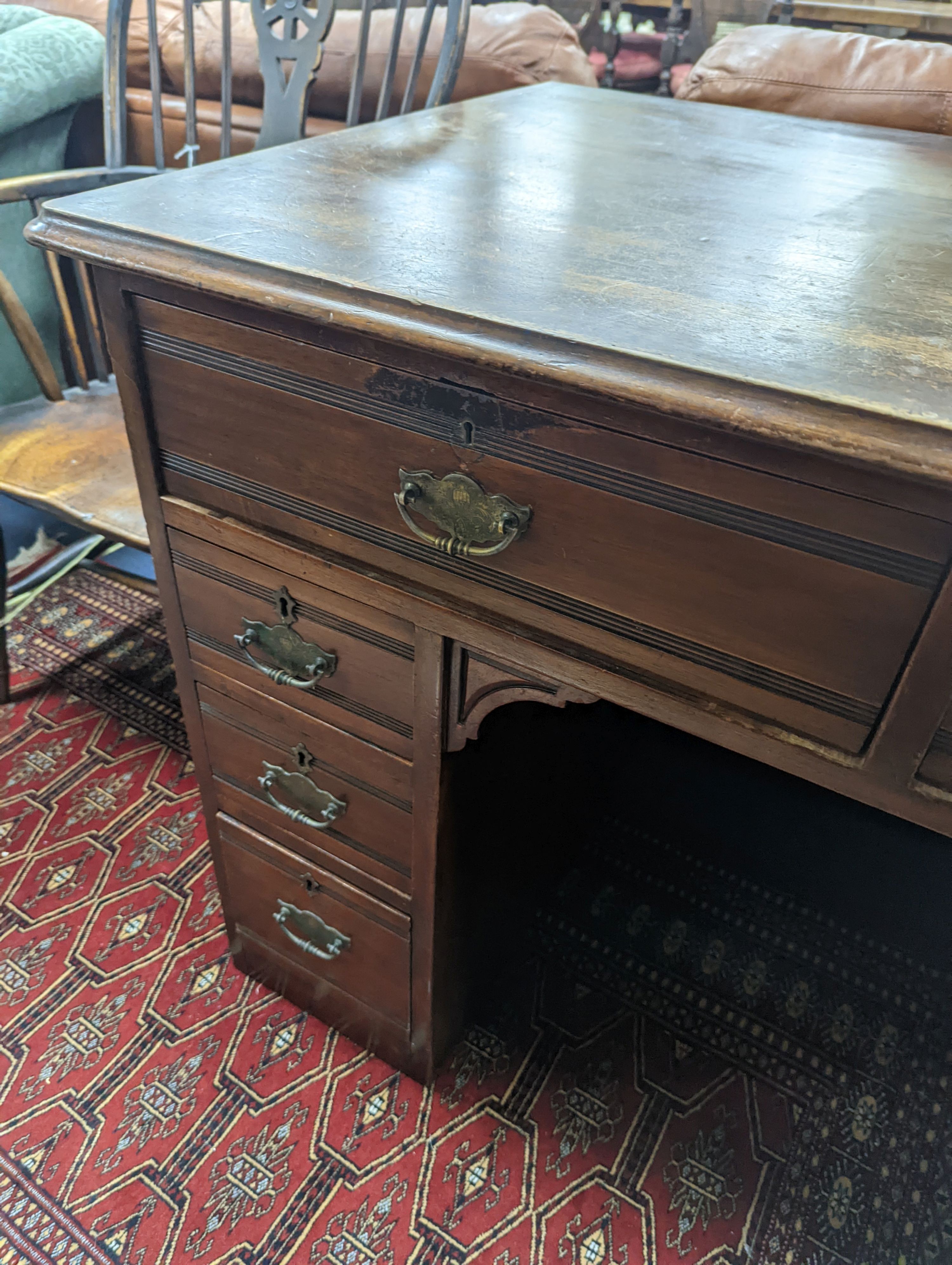 A late Victorian mahogany kneehole desk, length 107cm, height 80cm - Image 5 of 10