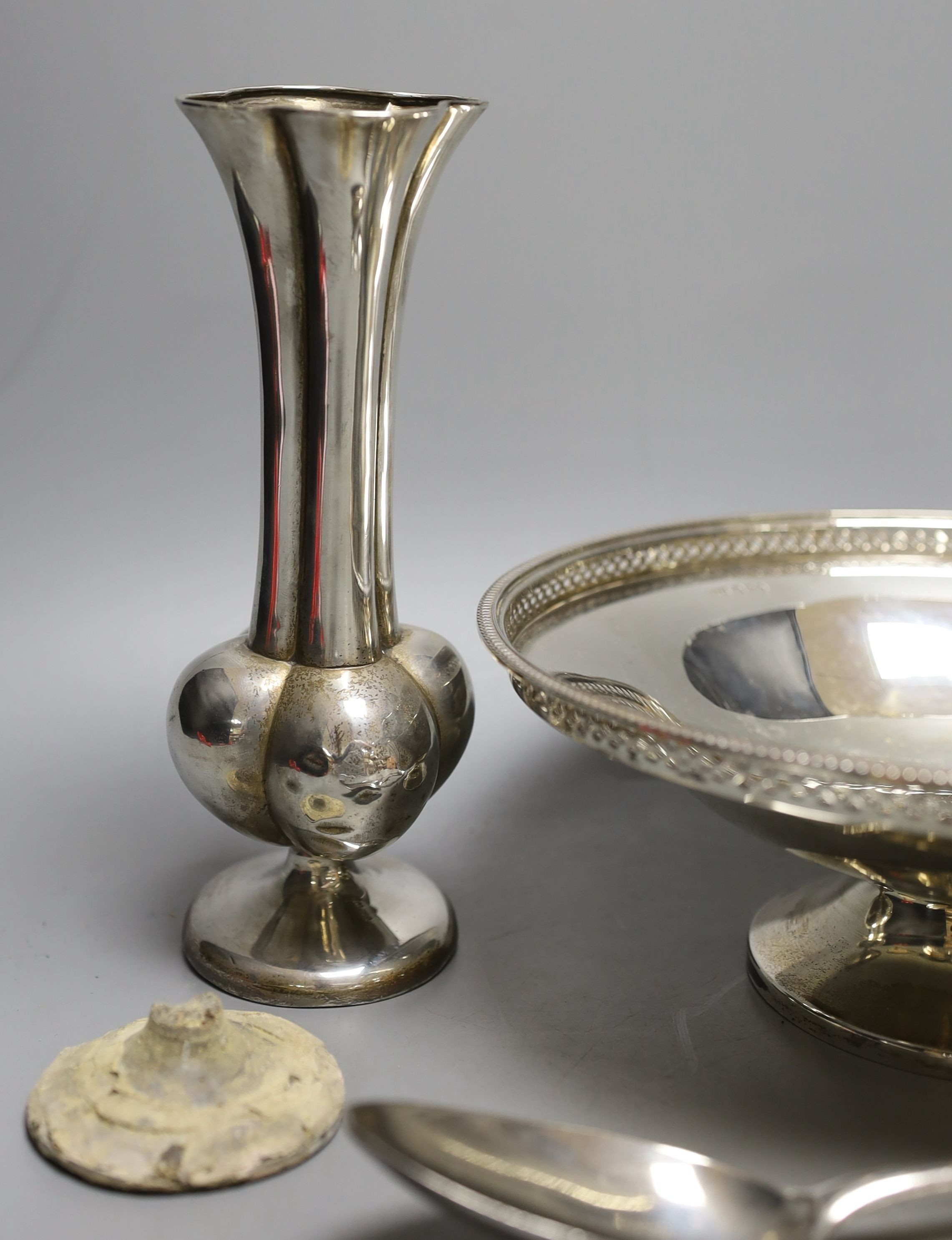 A George V silver bowl, by Walker & Hall, a pair of vases, pair of George III silver table spoons, - Image 3 of 4