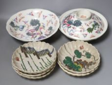 A Chinese dragon pattern dish and cover, together with Japanese dishes (7)