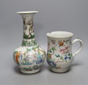 An 18th century Chinese famille rose mug and a 19th century Chinese famille verte vase 23cm