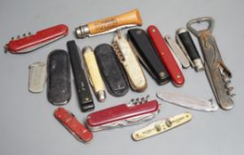 A collection of penknives