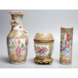 A group of three Chinese famille rose vessels, 19th century - tallest 15cm