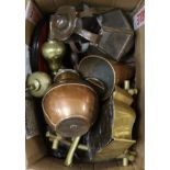 Assorted 19th century and later copper and brassware (1 box)