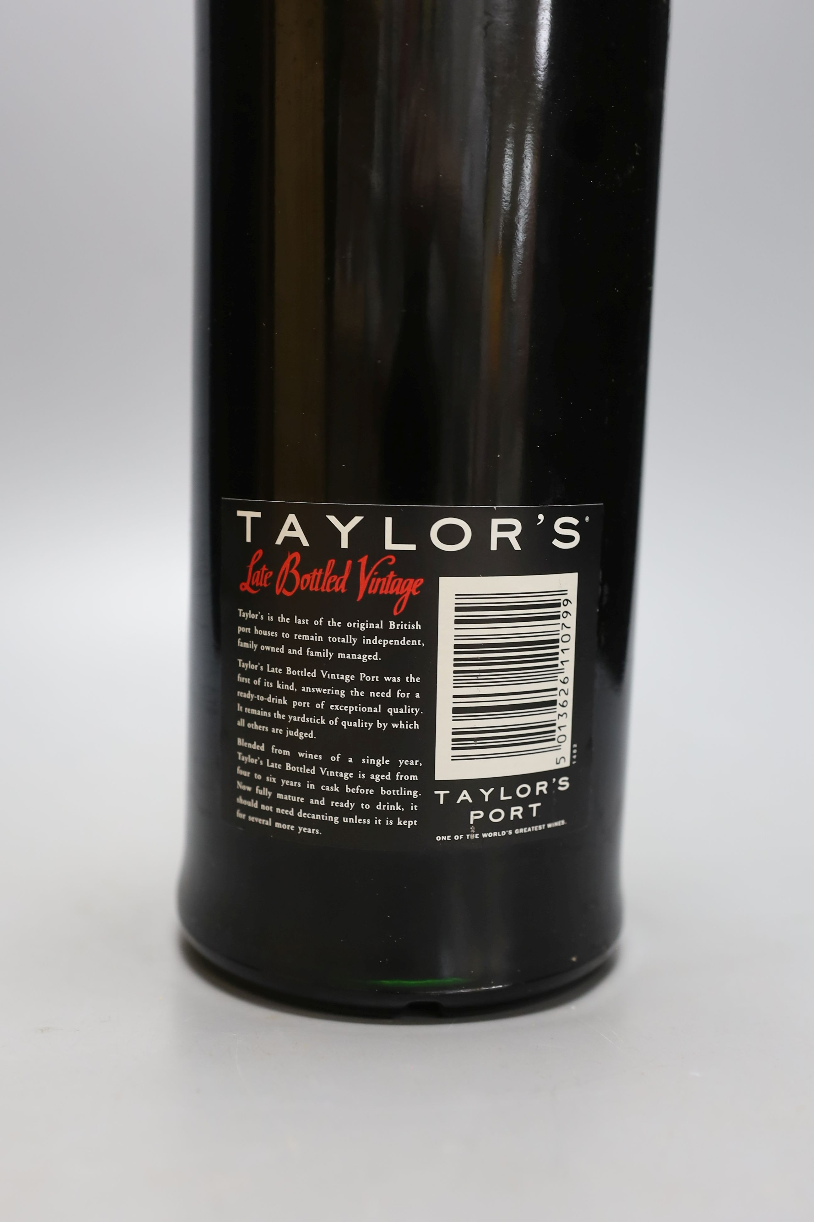 A boxed magnum of Taylor's 1989 late bottled vintage port. - Bild 3 aus 3