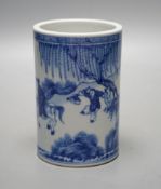 A Chinese blue and white brush pot,14 cms high.