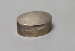 A George III silver oval vinaigrette, I.T. Birmingham, 1799,