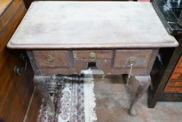 A George III oak lowboy, width 82cm depth 49cm height 72cm