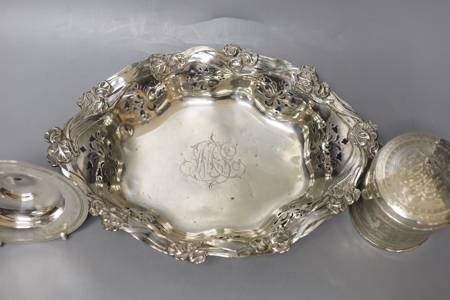An American pierced sterling bowl, by Caldwell & Co, 28.5cm, a 1960's small silver armada dish and - Image 2 of 4